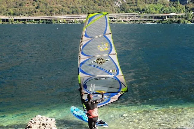 L For Lake Mandello del Lario 0*,  Italy