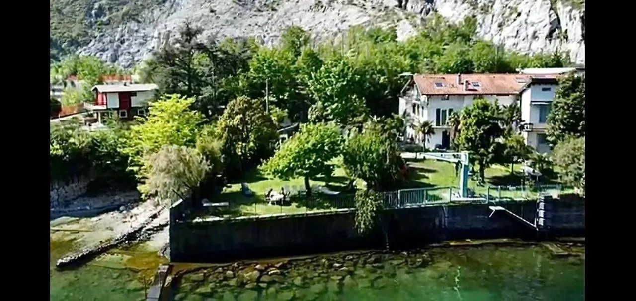L For Lake Mandello del Lario Apartment