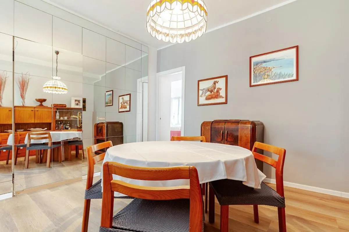Apartment L For Lake Mandello del Lario Italy